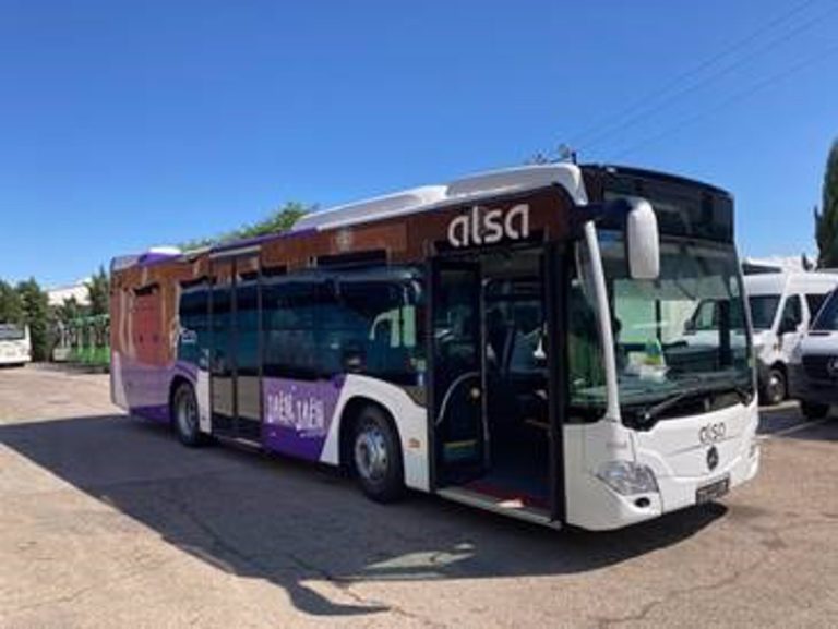 Hoy es el primer día de la flota de autobuses urbanos de Alsa en Jaén