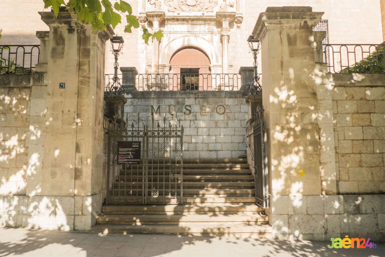 Se expone la primera antológica de David Padilla en el Museo de Jaén