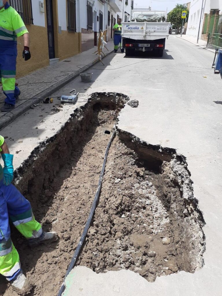 Obras de saneamiento en el barrio de las Infantas