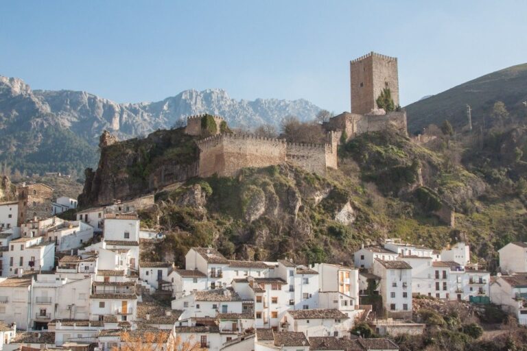 Las Curiosidades que esconde el Castillo de la Yedra