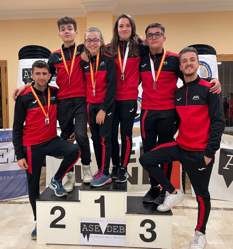 El Grupo de Espeleología de Villacarrillo, ¡campeones de España! y buscan patrocinador