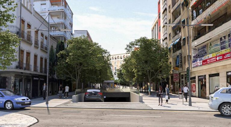 El parking de la Plaza de la Constitución abre al tráfico hoy