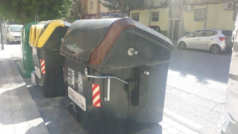 Jaén concienciada con el reciclaje de plástico en el Día Internacional sin Bolsas de Plástico