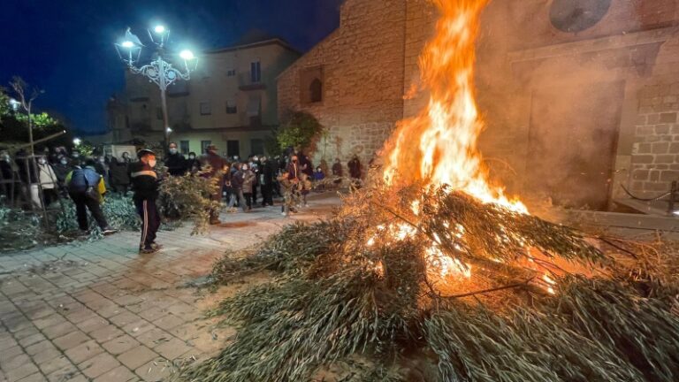 Ya se ha abierto el plazo de inscripciones para las lumbres de San Antón