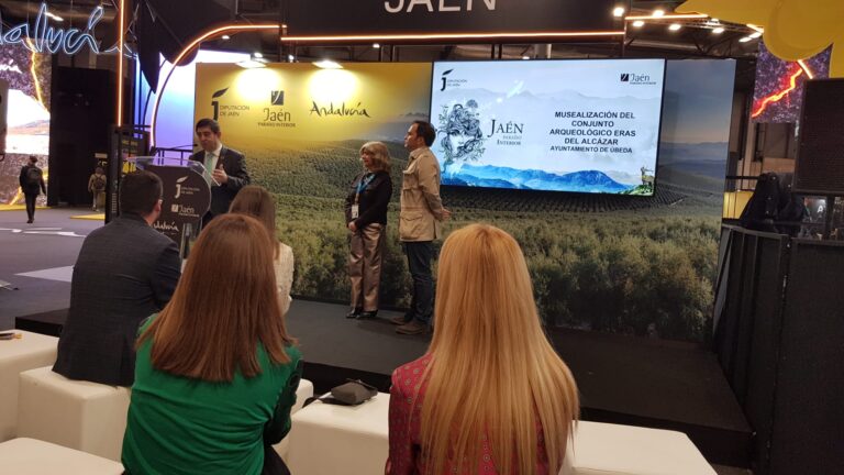 Úbeda presenta proyecto de musealización del yacimiento de las Eras del Alcázar en Fitur 2025