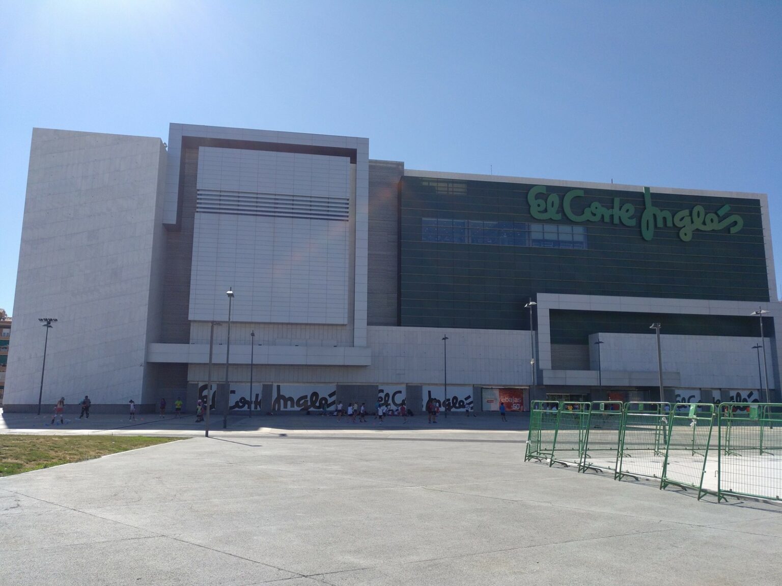 Edificio de El Corte Inglés en Jaén