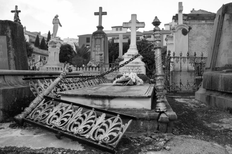 Mesa redonda sobre la recuperación del cementerio de San Eufrasio