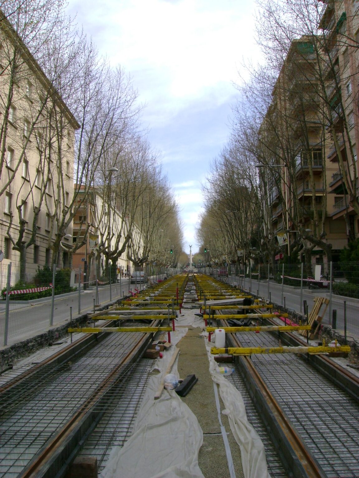 Vías del tranvía de Jaén en el Paseo de la Estación, imagen de archivo