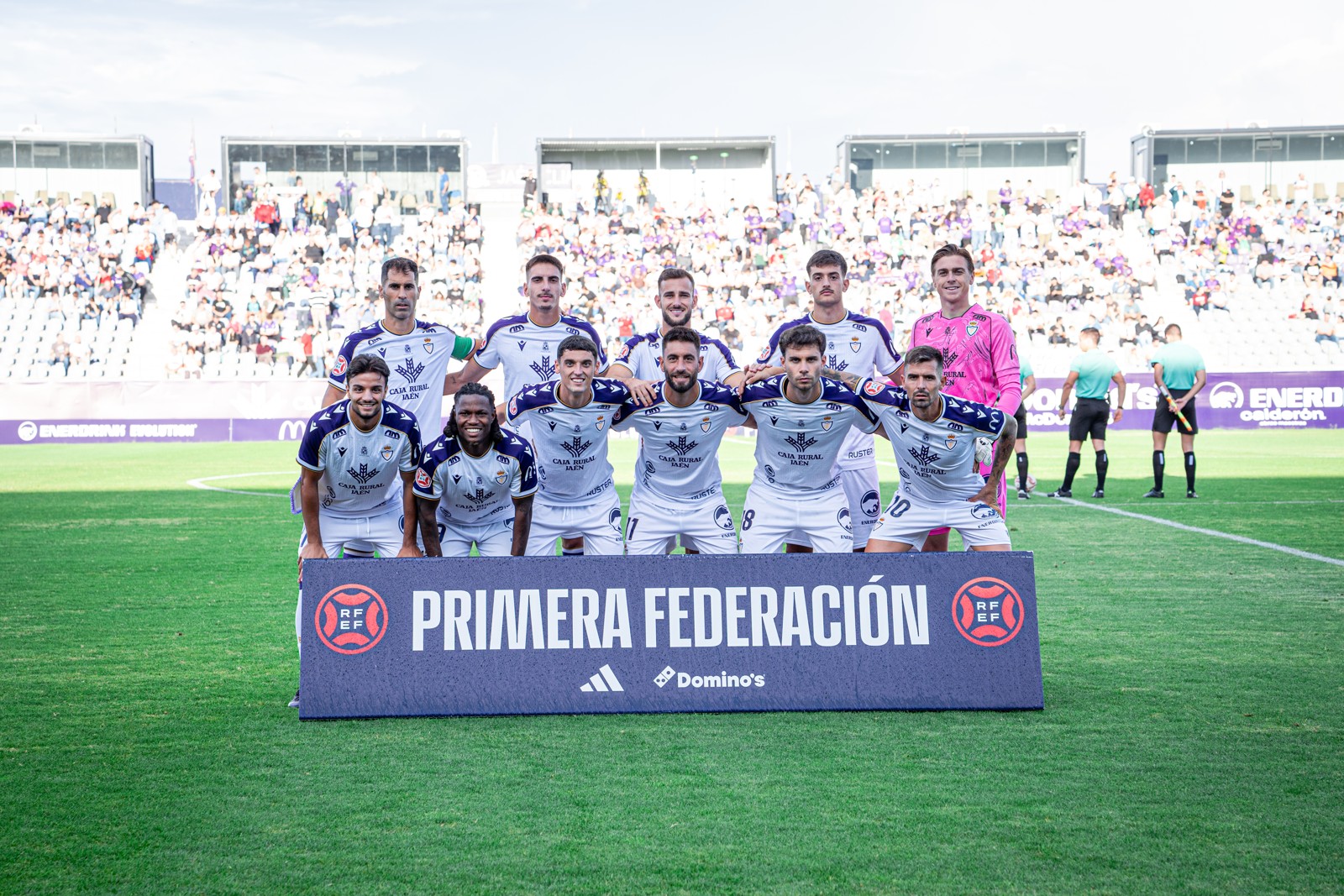 Jugadores del Real Jaén durante un partido de Primera Federación