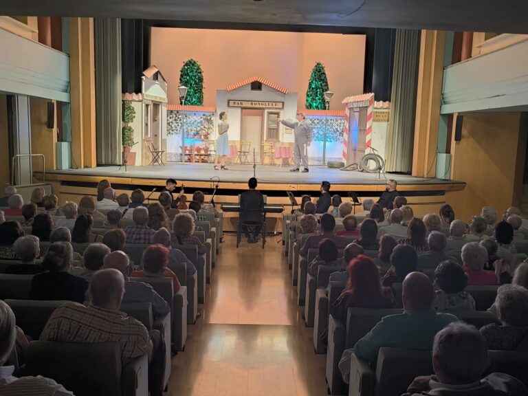 Zarzuela ‘Los Claveles’ en el Darymelia este jueves por San Lucas: hora y entradas